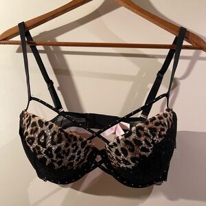Victoria secret pink cheetah bra